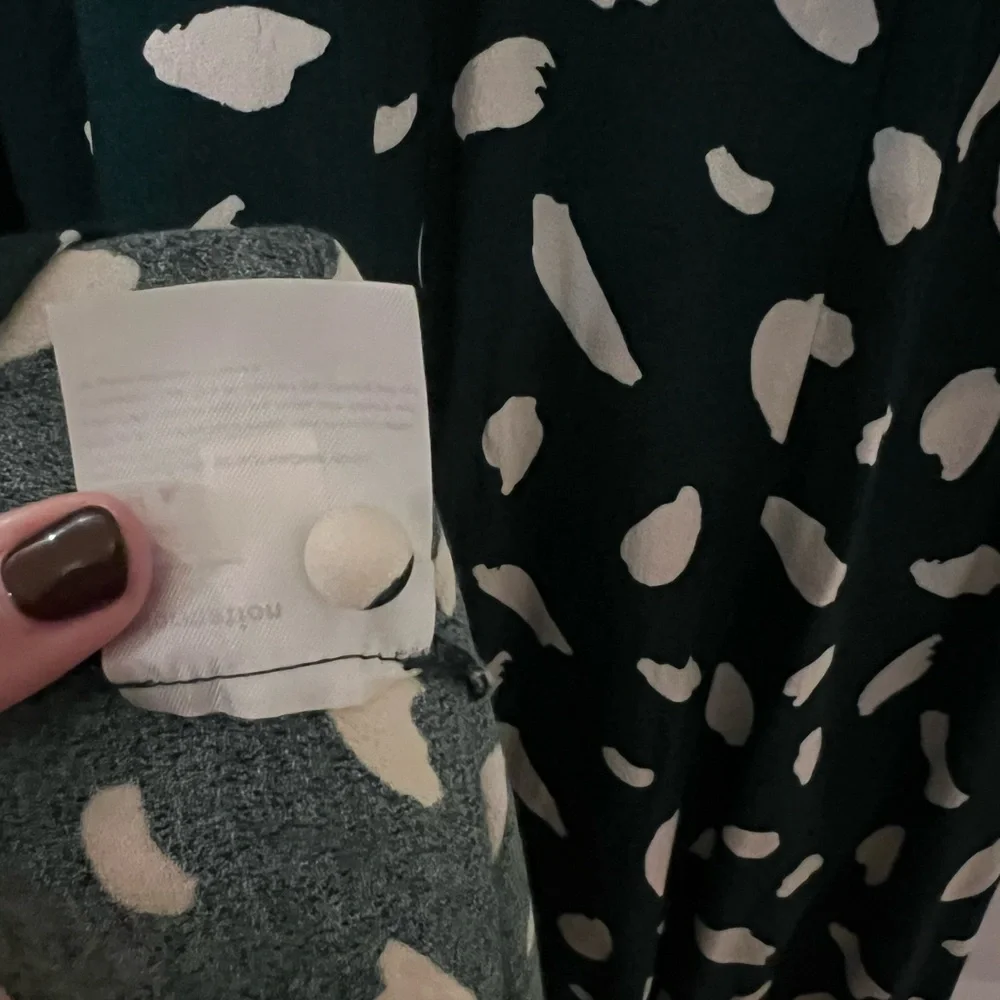 Reformation - Long Sleeve Midi Creed Dress - Picture 10 of 11